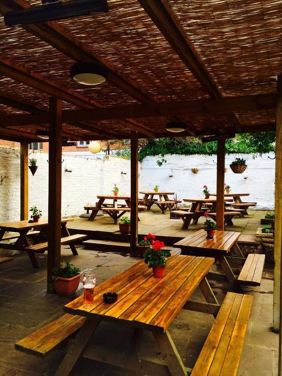 The Swan Inn Pub Isleworth Exterior foto