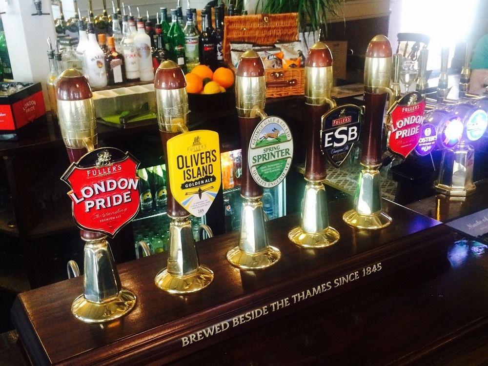 The Swan Inn Pub Isleworth Exterior foto